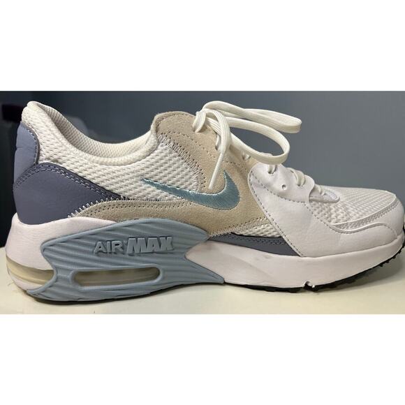 EUC Nike Air Max Excee Sneakers - Picture 8 of 12